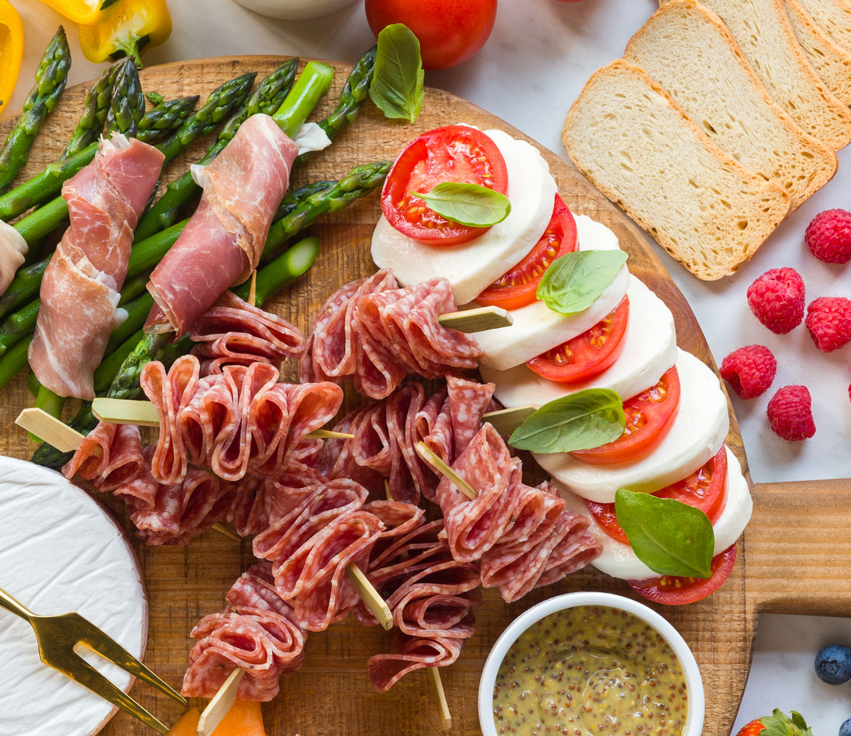 Tray of Primo Taglio cold cuts